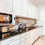 Διαμέρισμα 7rooms By Gt House